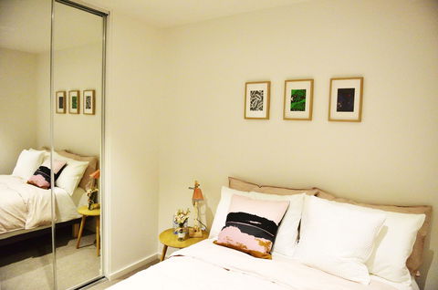 Superb Habour View/ Stylish Apartment / Landmark Building/ Free Tram - Goulburn Accommodation 2