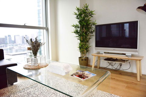 Superb Habour View/ Stylish Apartment / Landmark Building/ Free Tram - Goulburn Accommodation 11