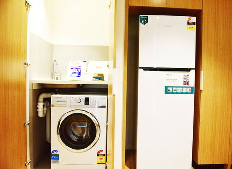 Superb Habour View/ Stylish Apartment / Landmark Building/ Free Tram - Goulburn Accommodation 15