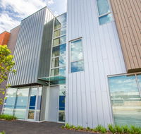 Docklands Waterfront Luxury Villa - Goulburn Accommodation