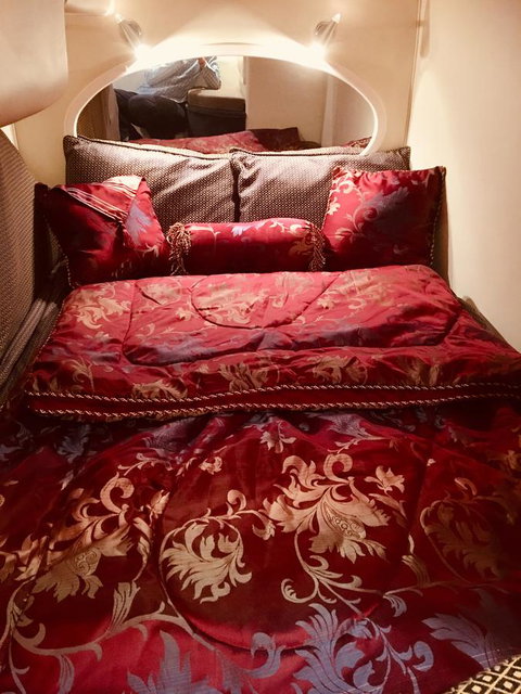 Luxury On The Water (Private Luxurious Boat) - Goulburn Accommodation 6