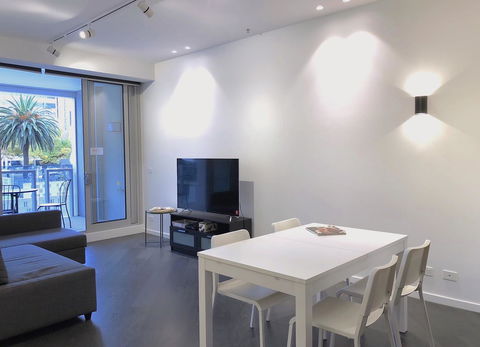 Pride Fawkner Apartments - Goulburn Accommodation 0