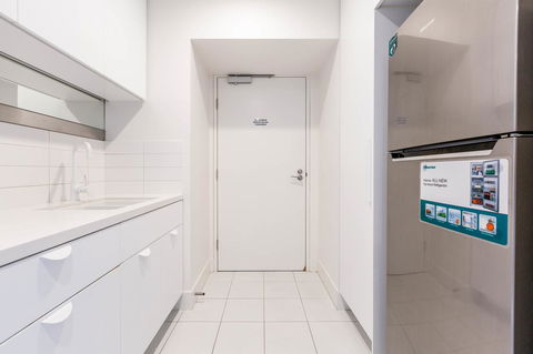 The Vision Apartment - Unbeatable Skyline View - Goulburn Accommodation 9