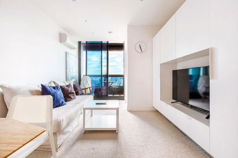 The Vision Apartment - Unbeatable Skyline View - Goulburn Accommodation 15