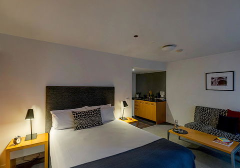Punthill Apartment Hotel - Little Bourke - Goulburn Accommodation 7