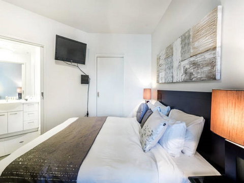 Dockland Kings Lucky 805 - Goulburn Accommodation 17