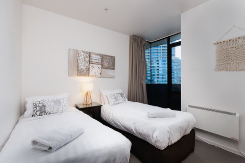 Dockland Kings Lucky 805 - Goulburn Accommodation 8