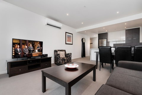 Dockland Kings Lucky 805 - Goulburn Accommodation 2