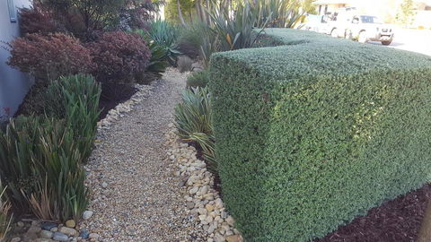 Saltwater Breeze Retreat - Goulburn Accommodation 32