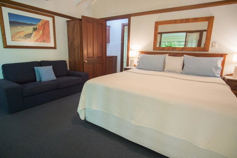 Debbie\'s Place - Goulburn Accommodation 37