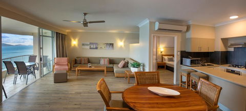 Whitsunday Apartments - Goulburn Accommodation 5