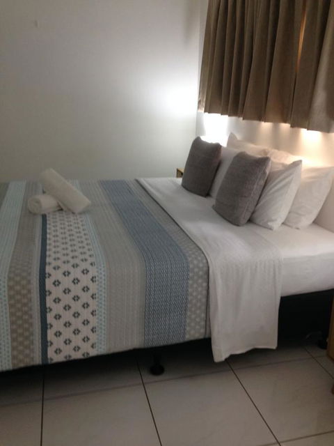 Chez Noosa Resort Motel - Goulburn Accommodation 27