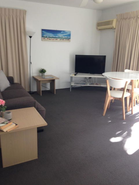 Chez Noosa Resort Motel - Goulburn Accommodation 1