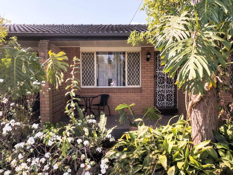 Picnic Point Villas - Goulburn Accommodation 6