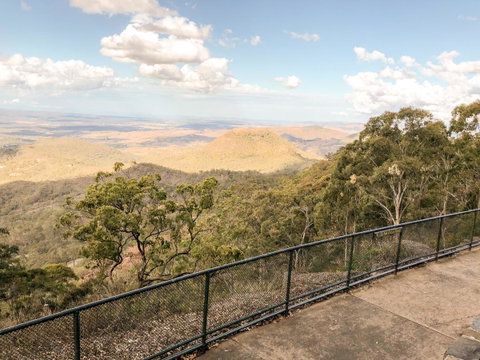 Picnic Point Villas - Goulburn Accommodation 12