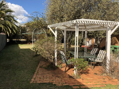 Picnic Point Villas - Goulburn Accommodation 4