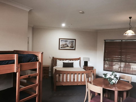 The Bearded Dragon Boutique Hotel - Goulburn Accommodation 42