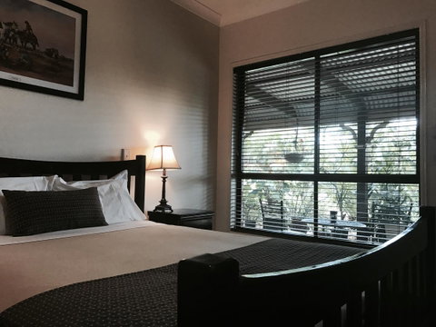 The Bearded Dragon Boutique Hotel - Goulburn Accommodation 0