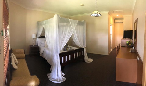 The Bearded Dragon Boutique Hotel - Goulburn Accommodation 6