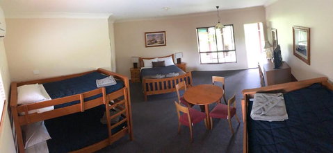 The Bearded Dragon Boutique Hotel - Goulburn Accommodation 10