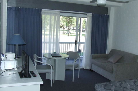 Dalby Manor Motor Inn - Goulburn Accommodation 37