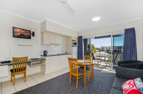 Madison Ocean Breeze Apartments - Goulburn Accommodation 12