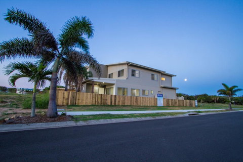 Agnes Sails - Goulburn Accommodation 13