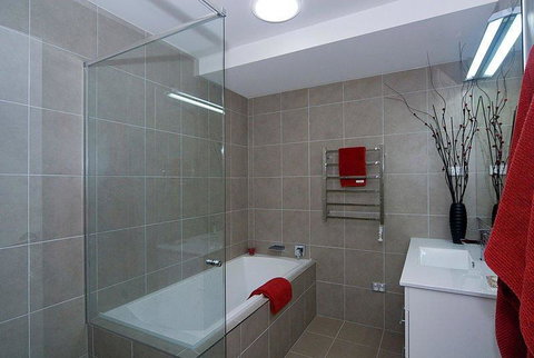 Beach House On Tradewinds Avenue - Goulburn Accommodation 9