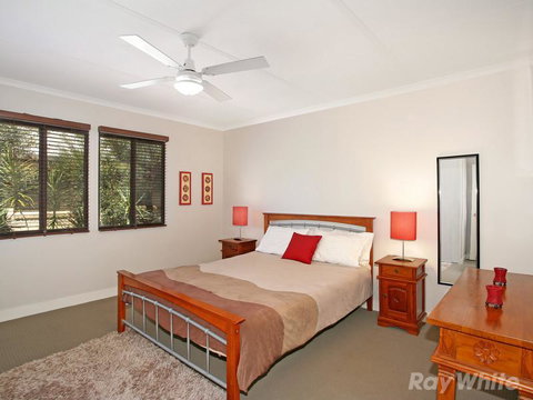 Beach House On Jones Parade, Central Coolum Beach - Goulburn Accommodation 9