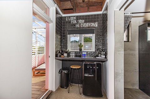 The Pink Hotel Coolangatta - Goulburn Accommodation 32