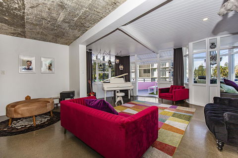 The Pink Hotel Coolangatta - Goulburn Accommodation 7