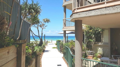 Sanctuary Beach Retreat - Goulburn Accommodation 0