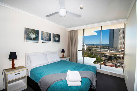 Seacrest Beachfront Apartments Surfers Paradise - Goulburn Accommodation 27