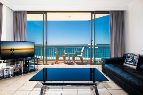 Seacrest Beachfront Apartments Surfers Paradise - Goulburn Accommodation 13