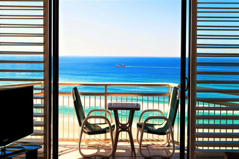 Seacrest Beachfront Apartments Surfers Paradise - Goulburn Accommodation 29