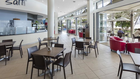 Oaks Hervey Bay Resort And Spa - Goulburn Accommodation 26