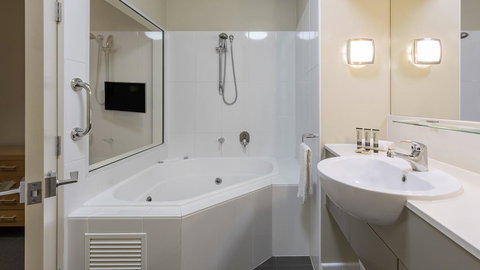 Oaks Hervey Bay Resort And Spa - Goulburn Accommodation 32