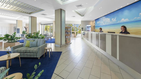 Oaks Hervey Bay Resort And Spa - Goulburn Accommodation 9