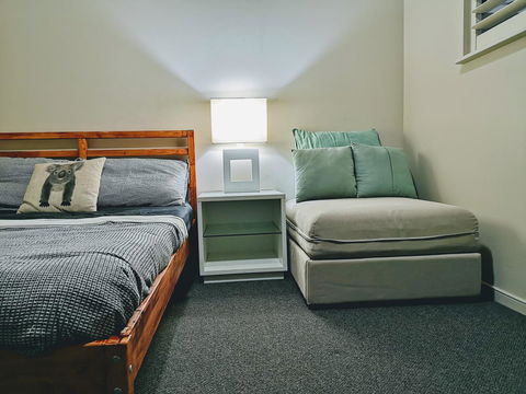 Towers Of Chevron - Private Apartment - Goulburn Accommodation 5