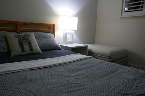 Towers Of Chevron - Private Apartment - Goulburn Accommodation 6