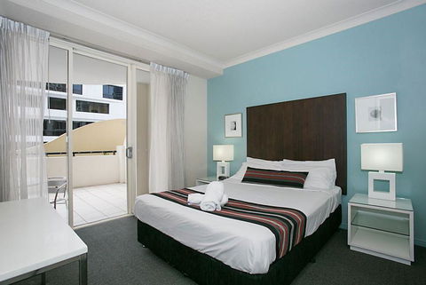 Towers Of Chevron - Private Apartment - Goulburn Accommodation 1