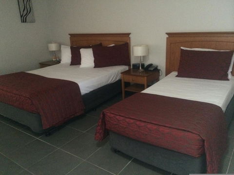 The Robert Towns - Goulburn Accommodation 23