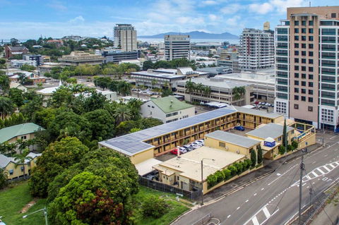 The Robert Towns - Goulburn Accommodation 24