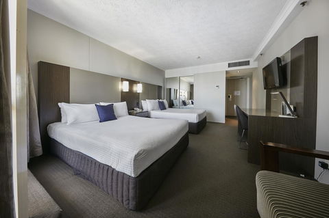 Novotel Surfers Paradise - Goulburn Accommodation 11