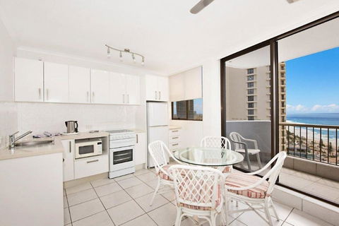Surfers International Apartments - Goulburn Accommodation 21