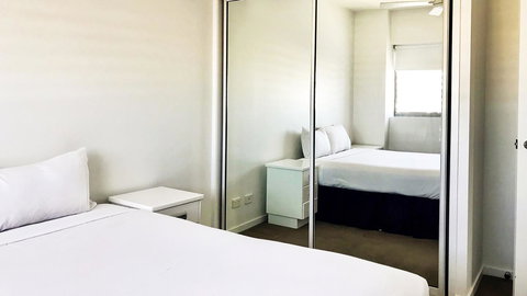 Oaks Townsville Gateway Suites - Goulburn Accommodation 5