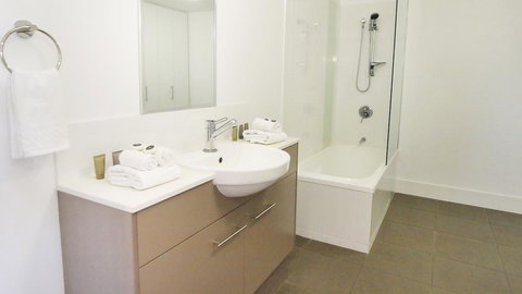 Oaks Townsville Gateway Suites - Goulburn Accommodation 6