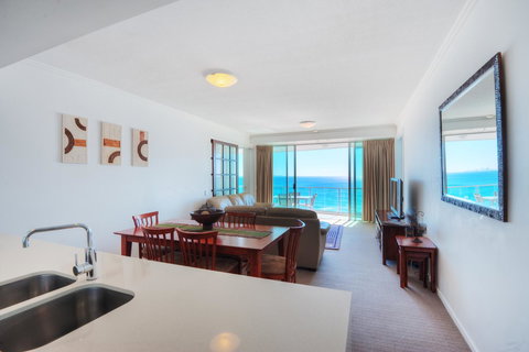 Reflection On The Sea - Goulburn Accommodation 8