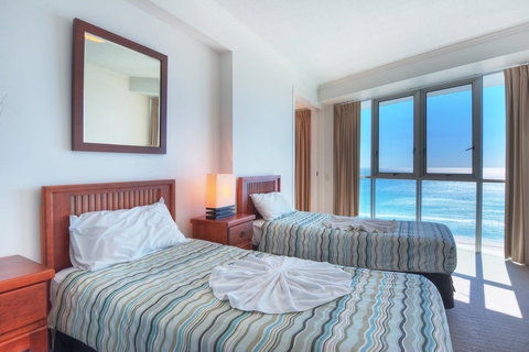 Reflection On The Sea - Goulburn Accommodation 7