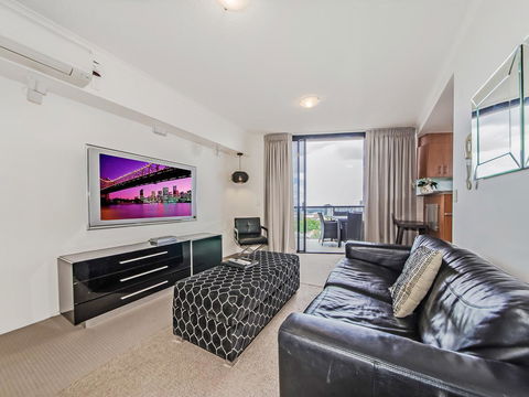 Tribeca Apartments - Goulburn Accommodation 36
